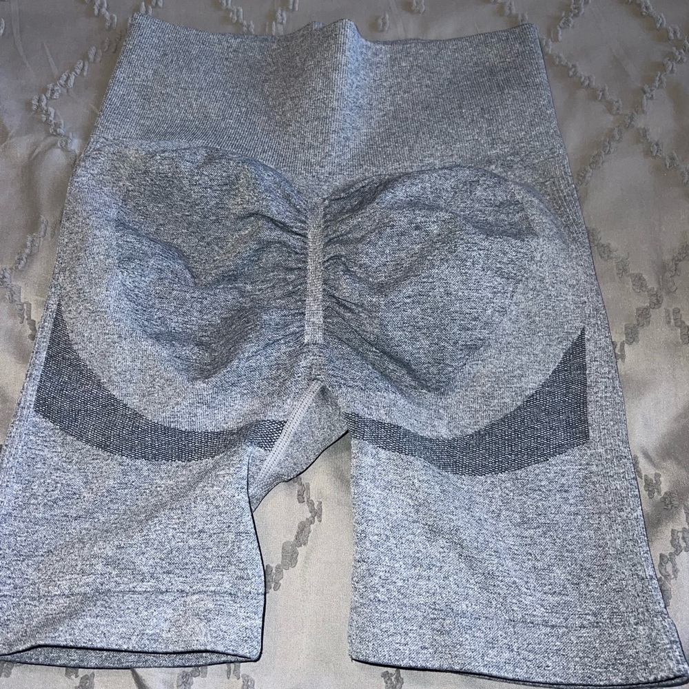 Set of 3 workout shorts - Picture 5 of 10